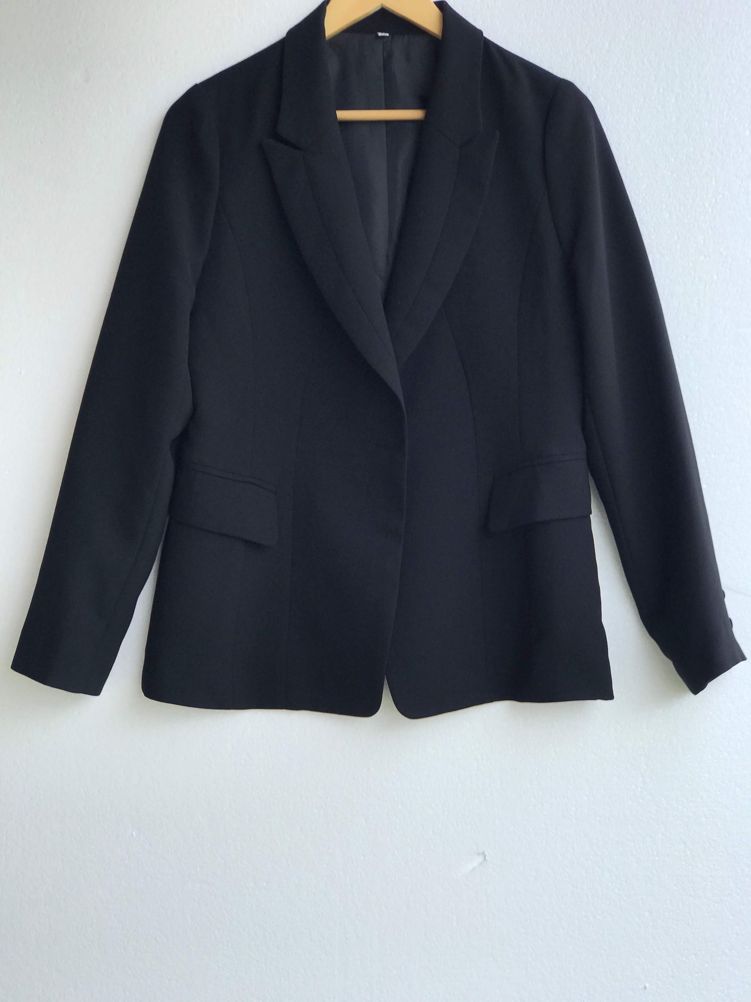 Classic Charisma Black Blazer