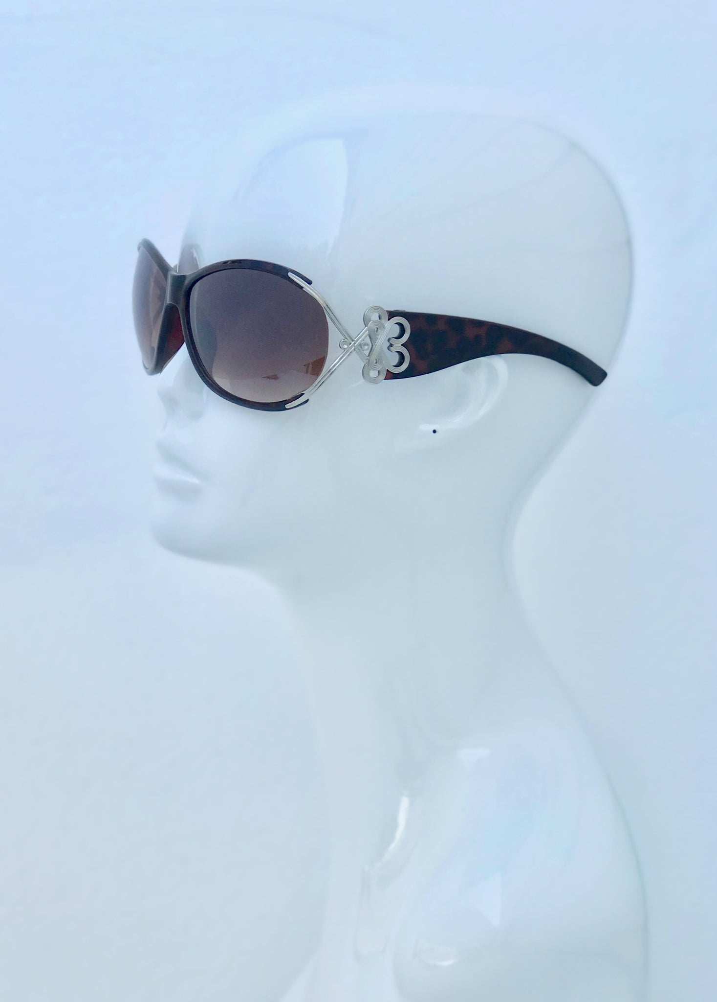 Sunglasses With Silver Details - Brown